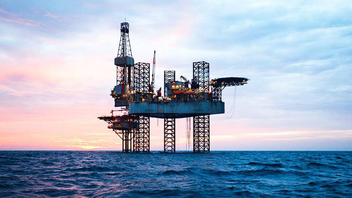 افزایش قیمت نفت در پی کاهش ذخایر نفت خام آمریکا